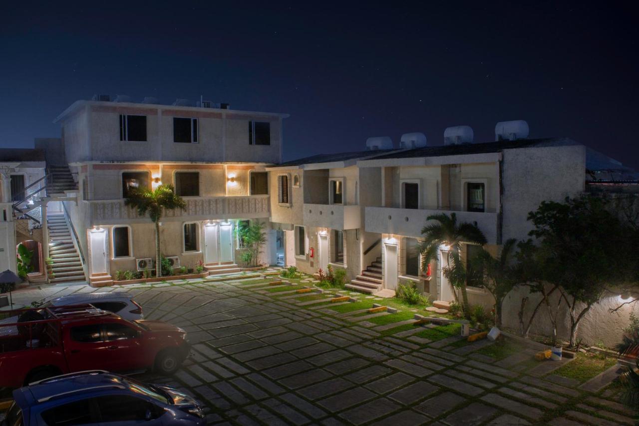 Soy Local Cancún Exterior foto